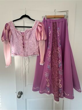 Women’s Rapunzel Dress Size 0-8 Parks Accurate Cosplay